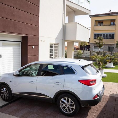 Maisonette Modena Park Bagian luar foto